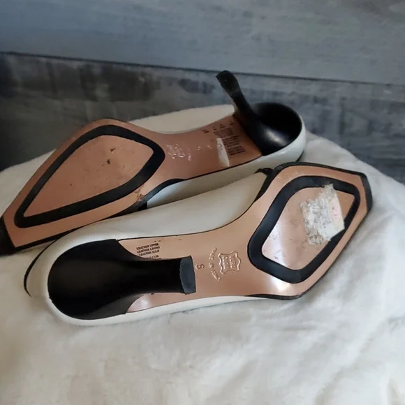 KENNETH COLE NEW YORK IVORY HEELS LEATHER SIZE 6 VINTAGE CLASSIC BLACK WHITE - Picture 9 of 14